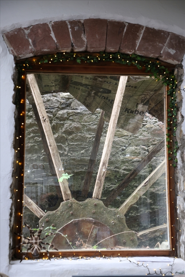 The Water Wheel at Gleaston - John Pinches